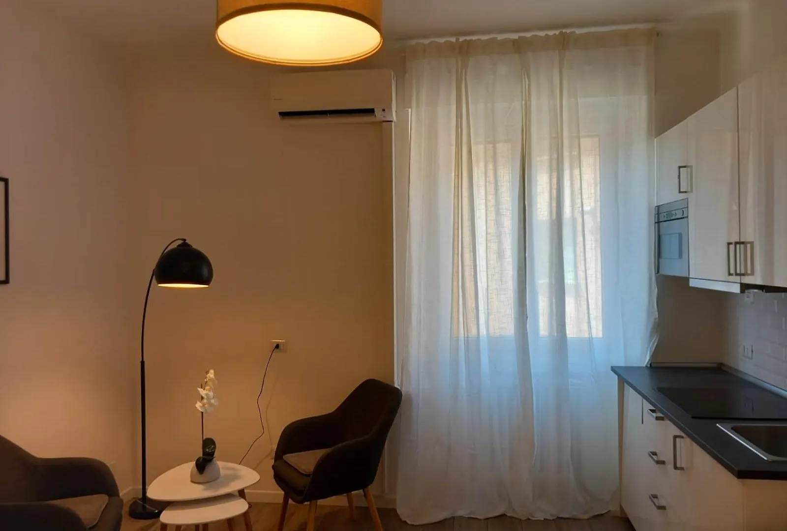 Apartment The Comfy Studio Piazza Insubria Milan